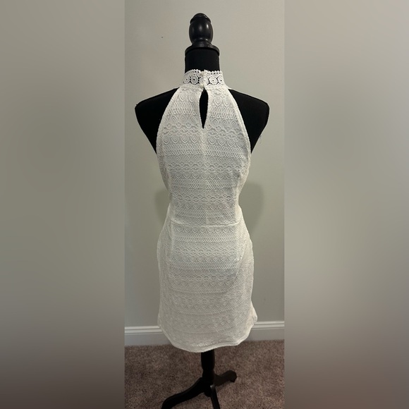 White Lace Lined Button Halter Neck Dress - Size Large - Picture 3 of 4